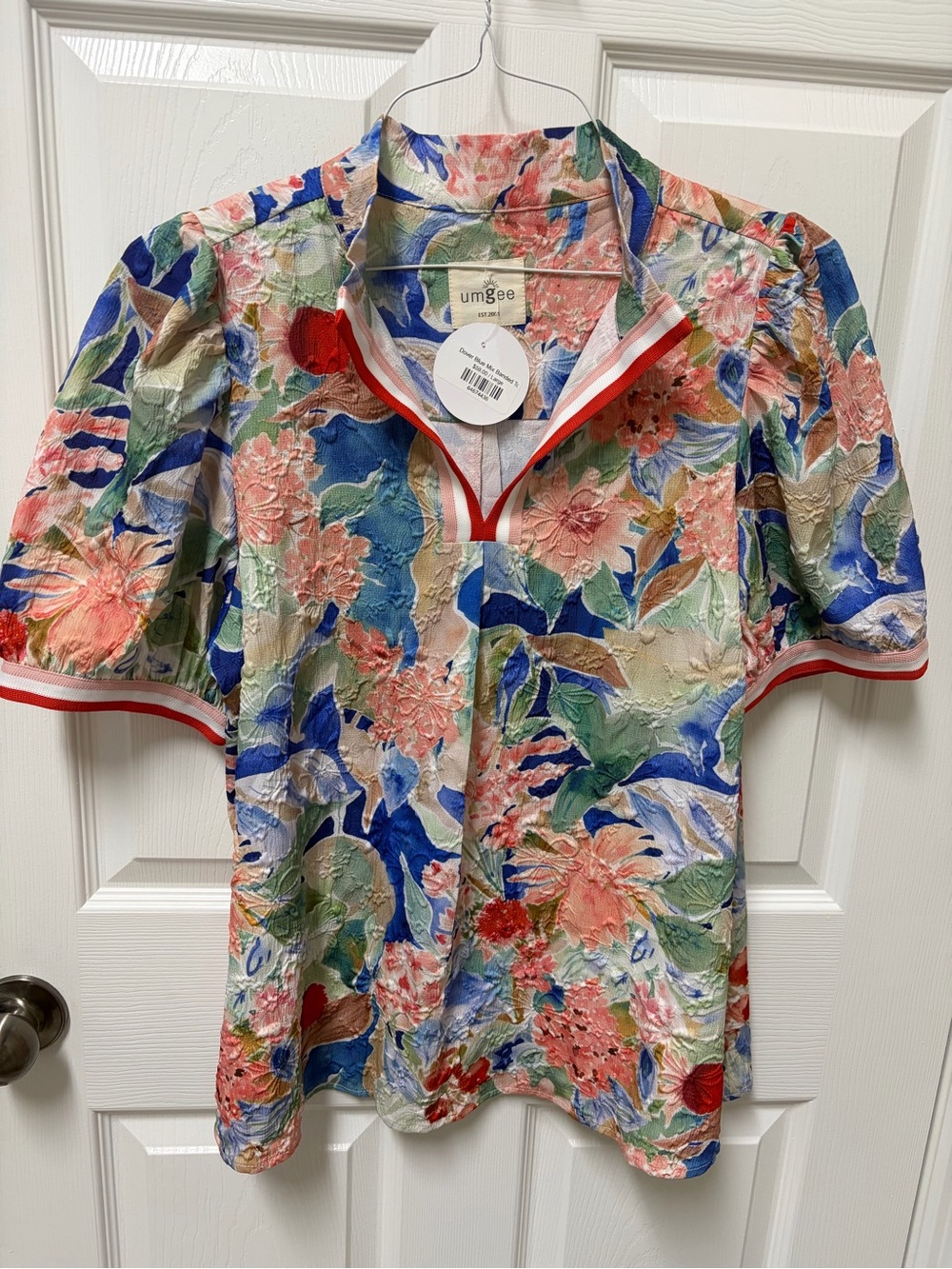 Umgee Multicolor Floral V-Neck Short Sleeve Top